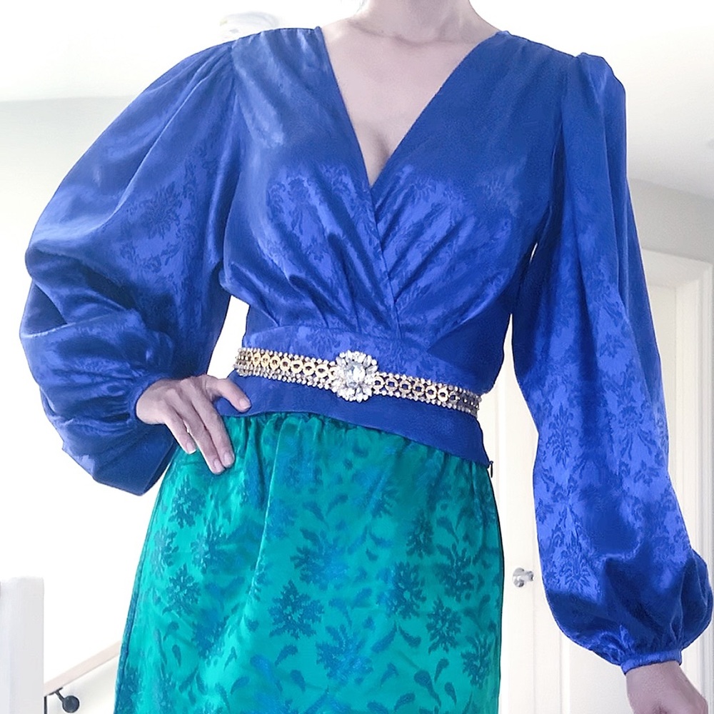 🔵 Ronny Kobo Royal Blue Damask Pattern Satin Eugenia Crop Top Blouse NEW…